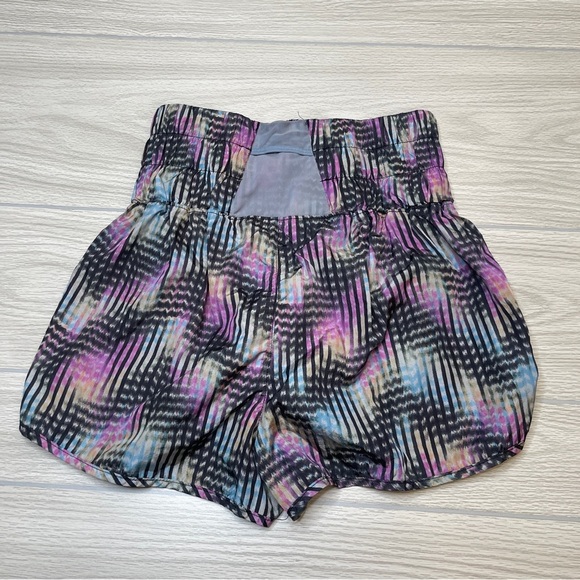 FREE PEOPLE The Way Home Printed Shell High Waisted Lines Running Shorts Size M - Picture 4 of 12